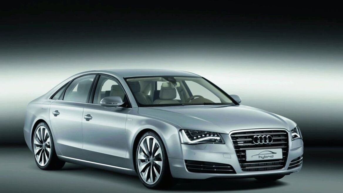 Υβριδικό  Audi A8 με 245 PS 