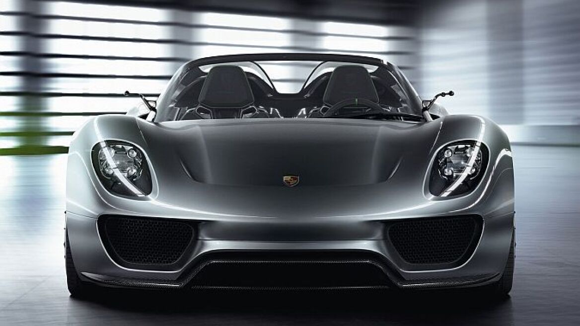 Στην παραγωγή η υβριδική Porsche 918 Spyder των 718PS