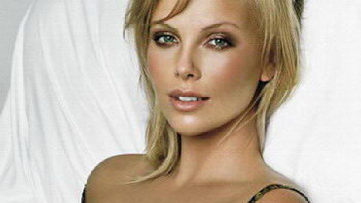 Χώρισε και η Charlize Theron 