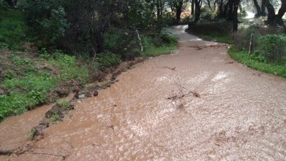 Ένας αγνοούμενος σε χείμαρρο στη Θέρμη Θεσσαλονίκης