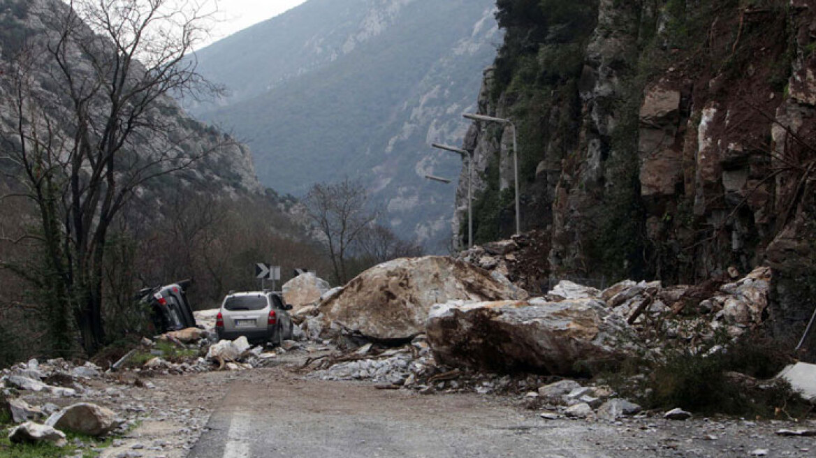 Ανοίγουν τα Τέμπη  το Σάββατο, επανέρχονται τα διόδια