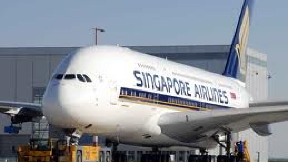 Η Singapore Airlines καθήλωσε αεροσκάφη της