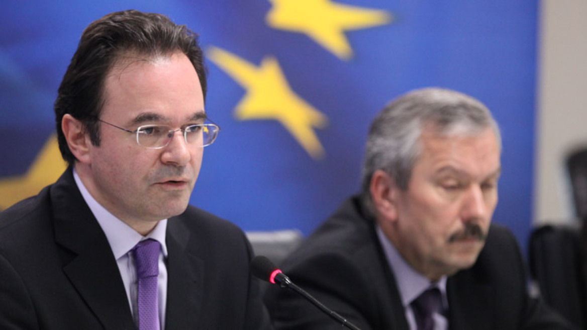 Mr. Papakonstantinou's “riddle” for additional 2-billion-euro measures