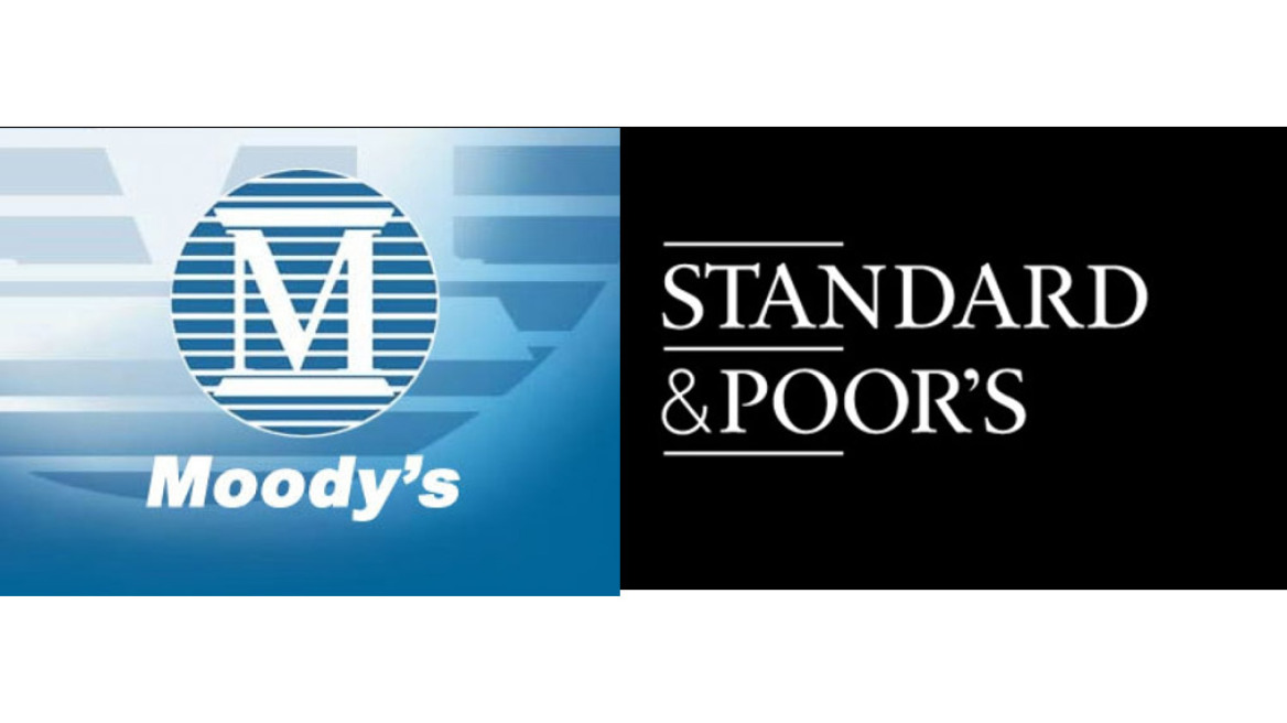 Οι τραπεζίτες “ψήνουν” Moody’s και S&P 