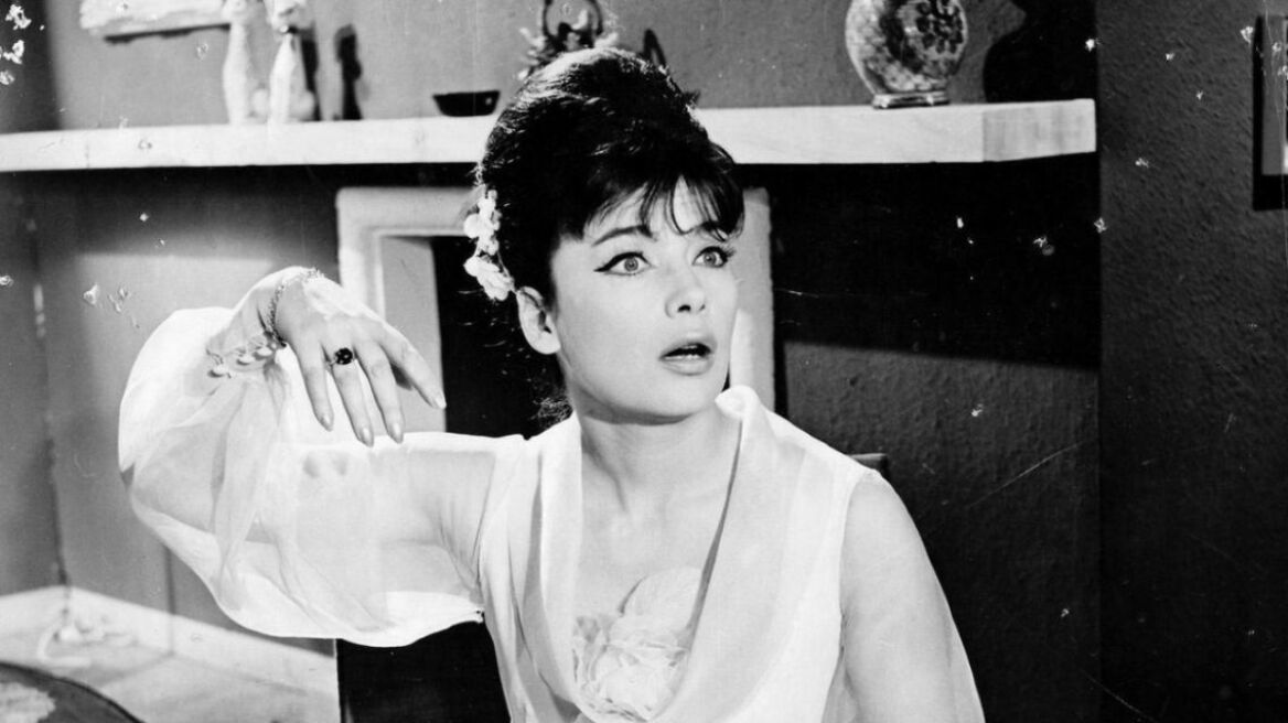 Κωνσταντίνος Καζάκος: Η ανάρτηση για τα 33 χρόνια από τον θάνατο της μητέρας του, Τζένης Καρέζη