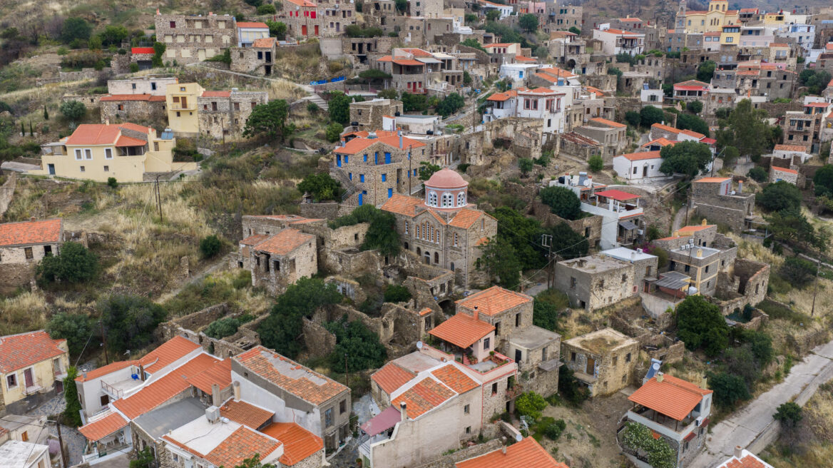 Η άλλη Χίος: O δρόμος από τη Χώρα ως τη Βολισσό