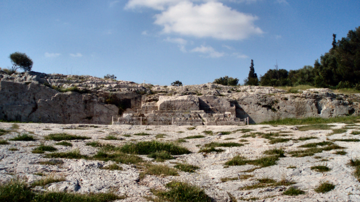 Επιτρεπτοί πλέον οι νυκτερινοί περίπατοι στους λόφους της Πνύκας, Νυμφών και Φιλοπάππου