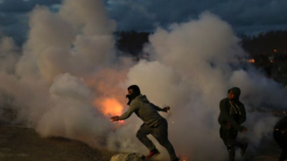 Γαλλία: Επεισόδια στο Καλαί μία ημέρα πριν την εκκένωση της «ζούγκλας»