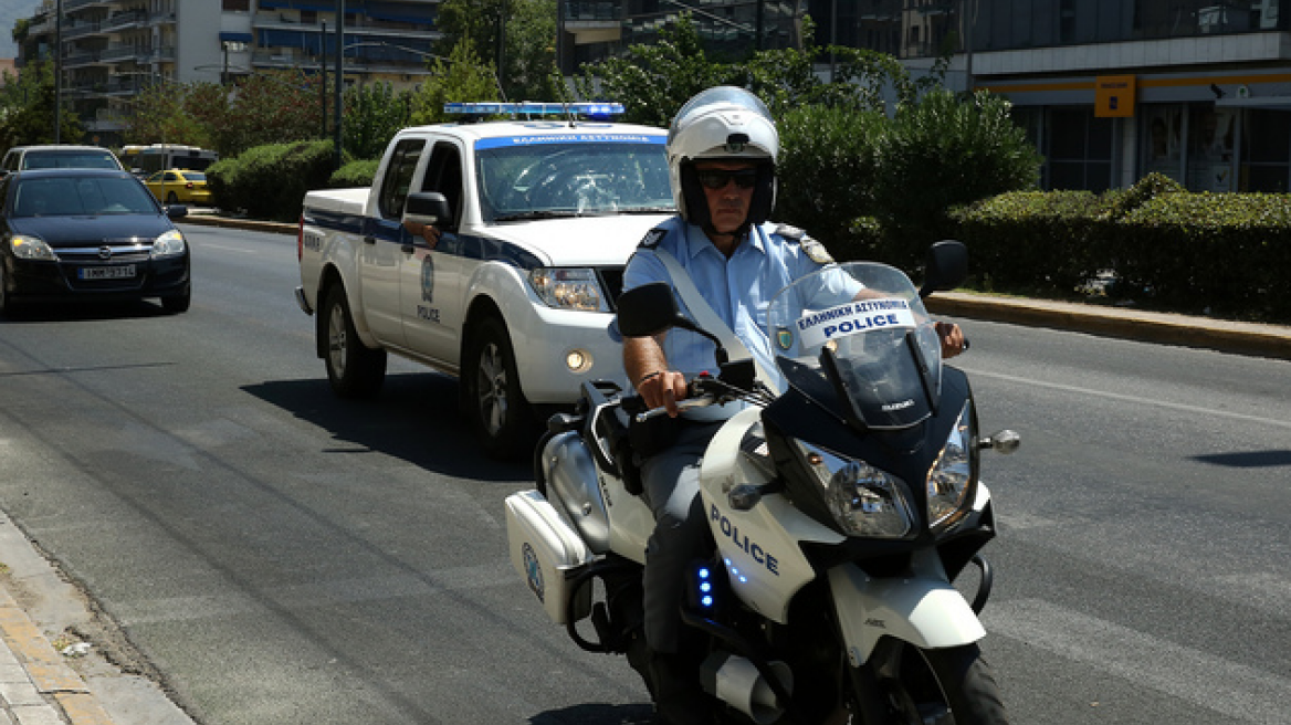 Συνελήφθη σάτυρος που ασελγούσε σε ανήλικες στα ασανσέρ - Κατηγορείται και για βιασμό