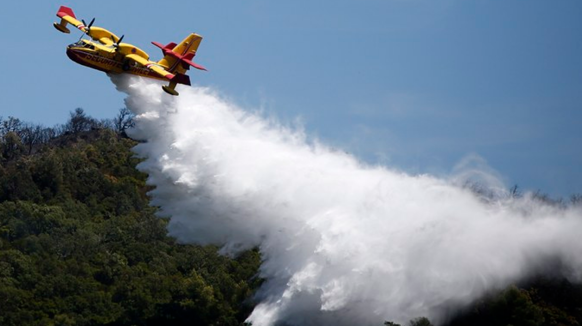 Μάχη με τις φλόγες δίνει η νότια Ευρώπη