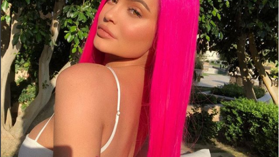 Χρήστες του Instagram κατηγορούν ως «κακή μητέρα» την Kylie Jenner