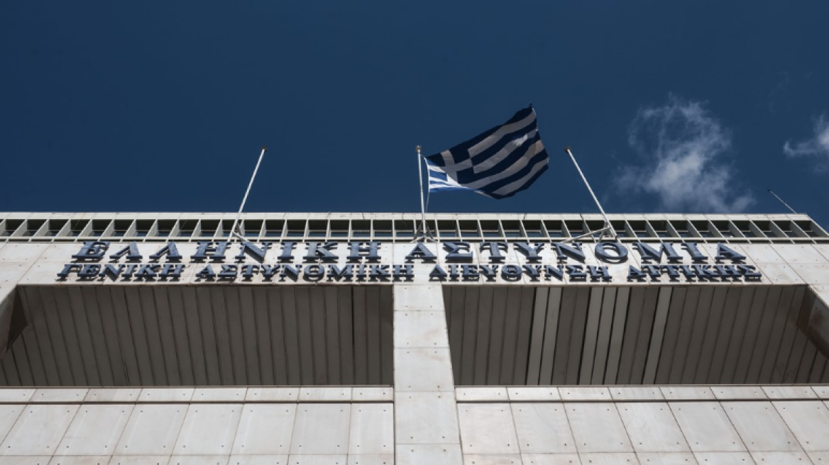 Στη ΓΑΔΑ δύο μέλη του Ρουβίκωνα