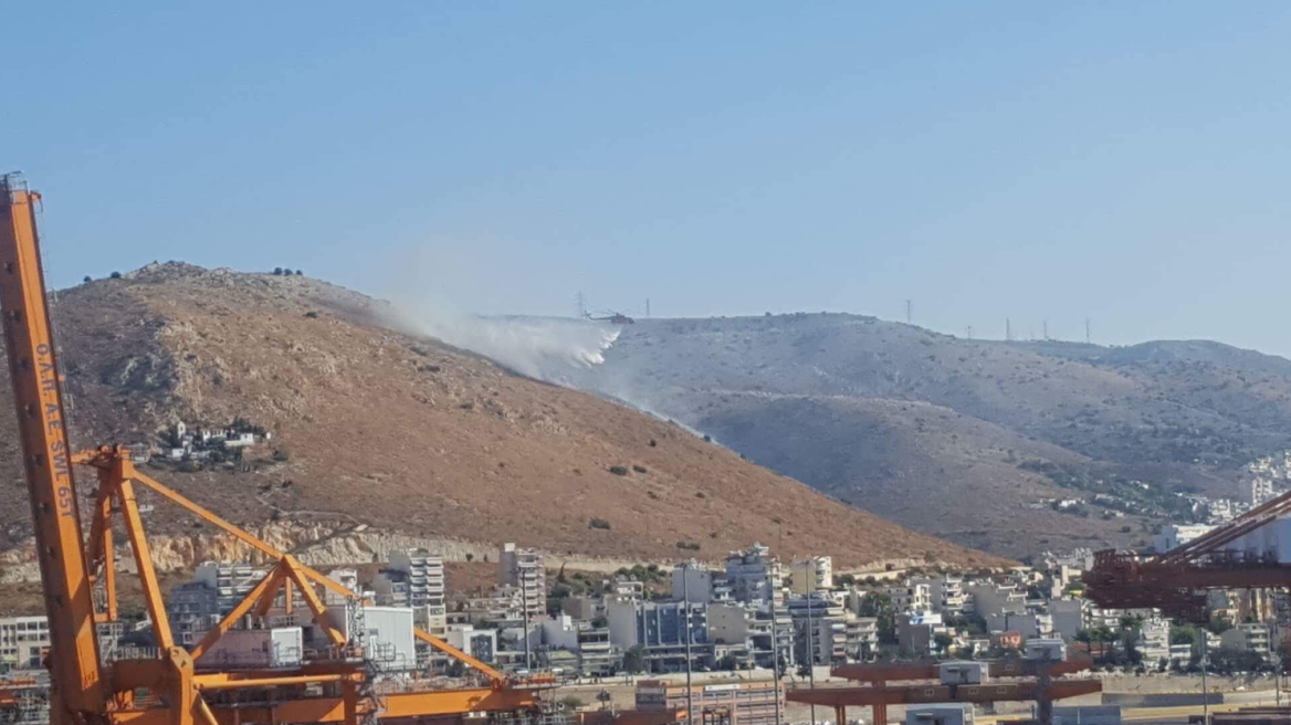 Συναγερμός στην πυροσβεστική από φωτιά στο Πέραμα 