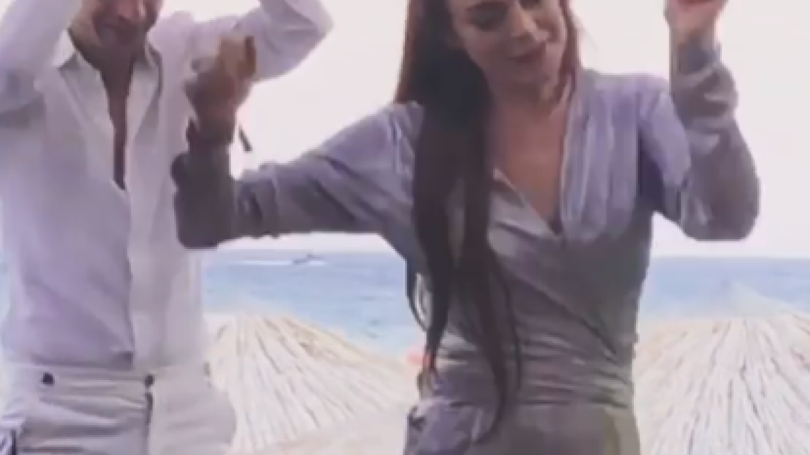 Βίντεο: Η Lindsay Lohan ξεσαλώνει στη Μύκονο