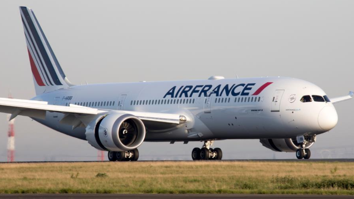  H Air France βάζει «ψαλίδι» σε 465 θέσεις εργασίας 