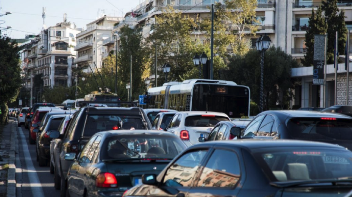 Κίνηση τώρα: Μποτιλιάρισμα και μεγάλες καθυστερήσεις στον Κηφισό, λόγω έργων