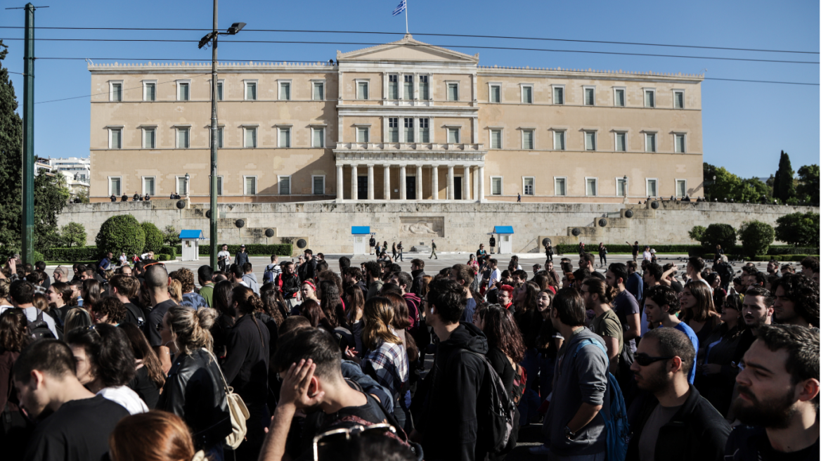 Κίνηση τώρα: Μποτιλιάρισμα στους δρόμους - Κλειστό το κέντρο 