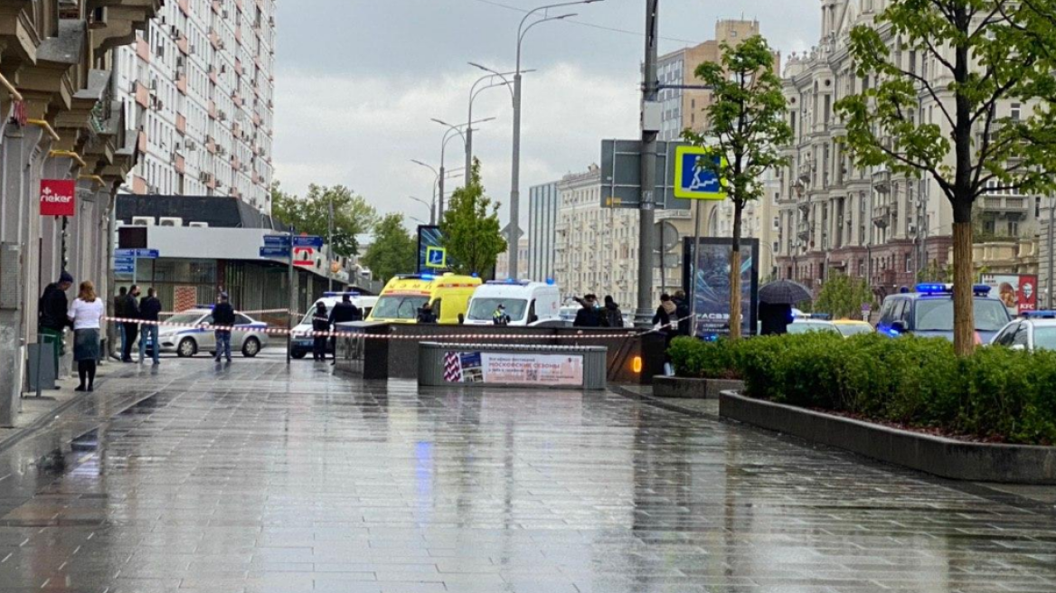 Μόσχα: 'Εληξε η ομηρία - Σώοι και αβλαβείς οι έξι πολίτες - Ψυχικά ασθενής ο δράστης