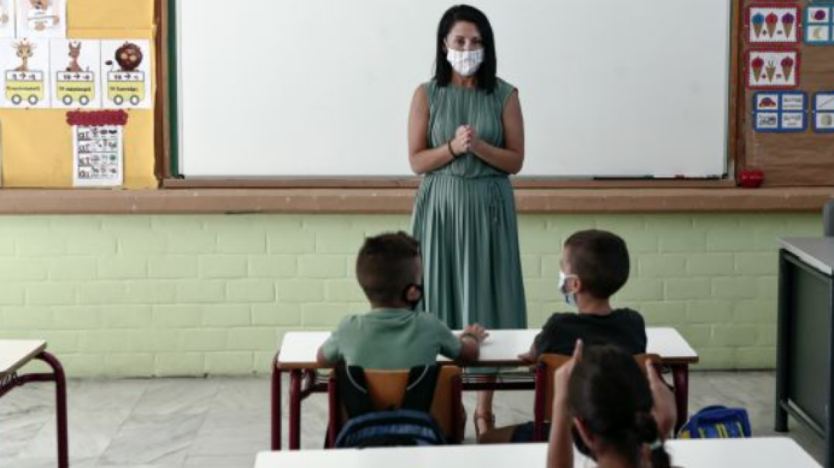 Πρόεδρος ΟΛΜΕ (Θέμα 104,6): Πρέπει να υπάρξει μέριμνα για τα πολυάριθμα τμήματα