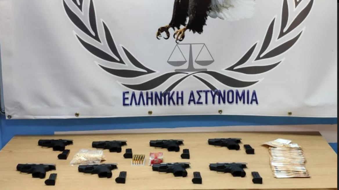 Εισήγαγε όπλα και ναρκωτικά χάπια από την Τουρκία