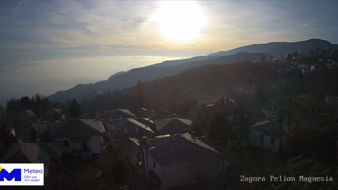 Καιρός: Χριστουγεννιάτικες εικόνες του meteo από την Ζαγορά Πηλίου έως τη συννεφιασμένη Καβάλα