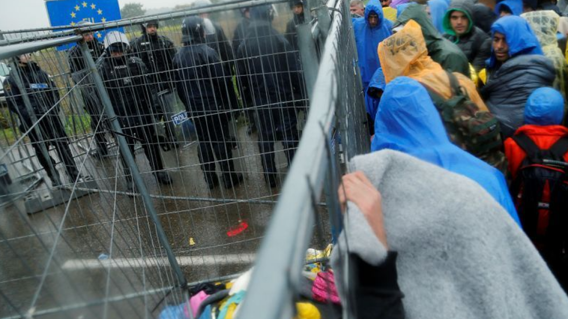 Η ΕΕ πρέπει να είναι έτοιμη για αύξηση των μεταναστευτικών ροών, προειδοποιεί ο επικεφαλής της Frontex