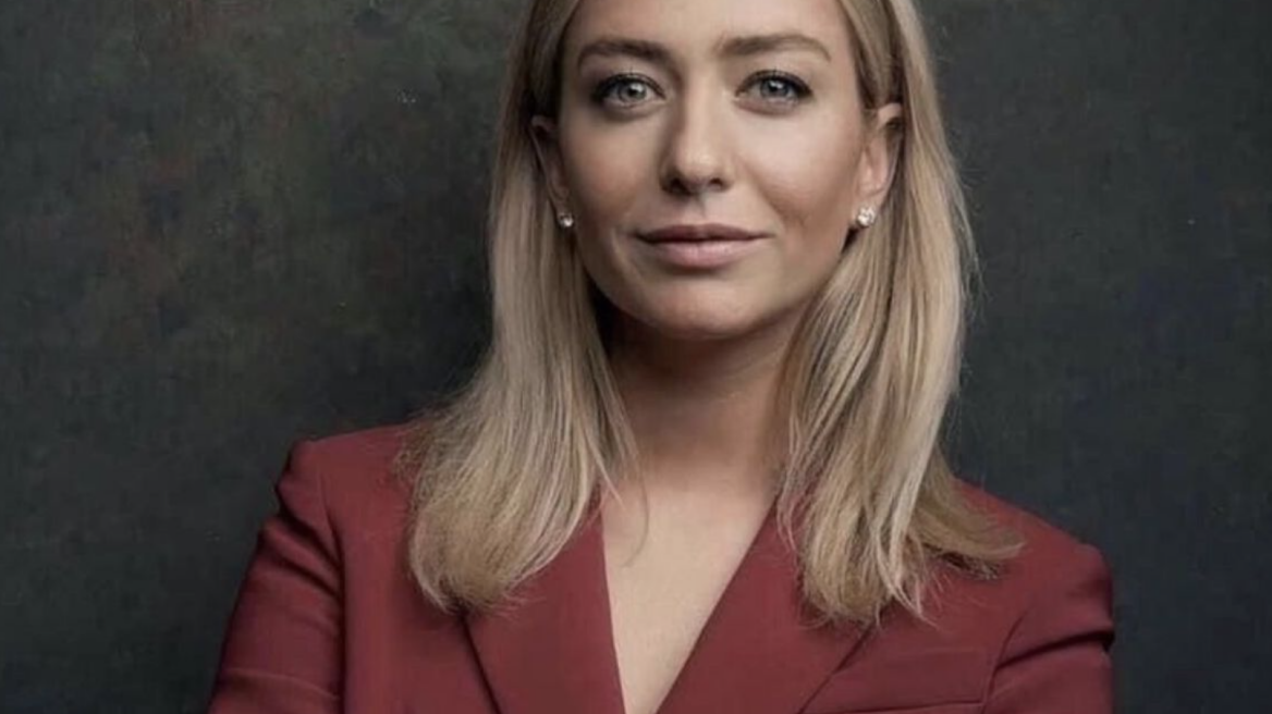 Girl Boss: Πώς η δισεκατομμυριούχος Whitney Wolfe Herd κατάφερε να δημιουργήσει το δημοφιλέστερο dating app στα 23 της