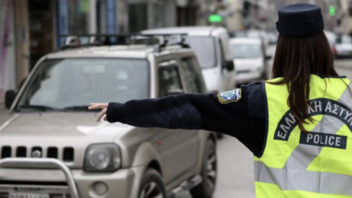 Στις 42 ανήλθαν οι παραβάσεις μέτρων κορωνοϊού στο Παλαιό Φάληρο