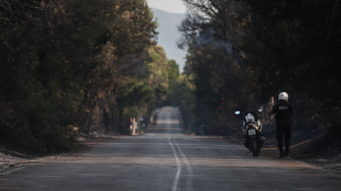 Κίνηση στους δρόμους: Κυκλοφοριακές ρυθμίσεις στη Βαρυμπόμπη - Πού έχει μποτιλιάρισμα τώρα στην Αθήνα