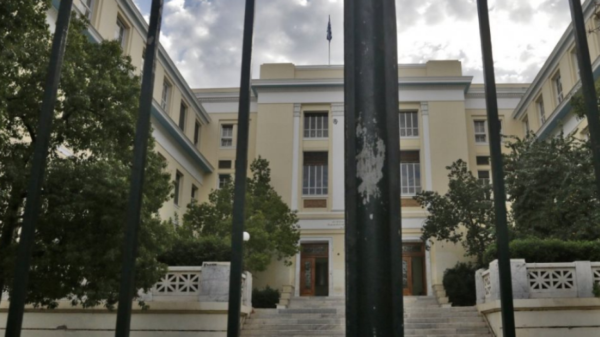 Φοιτητής της ΑΣΟΕΕ κατήγγειλε ξυλοδαρμό μέσα στο πανεπιστήμιο