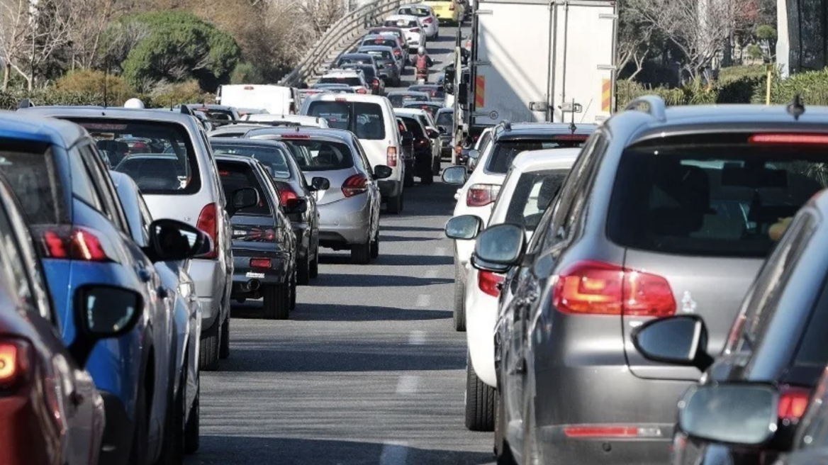 Από σήμερα τα πρόστιμα σε εκατομμύρια ιδιοκτήτες αυτοκινήτων...