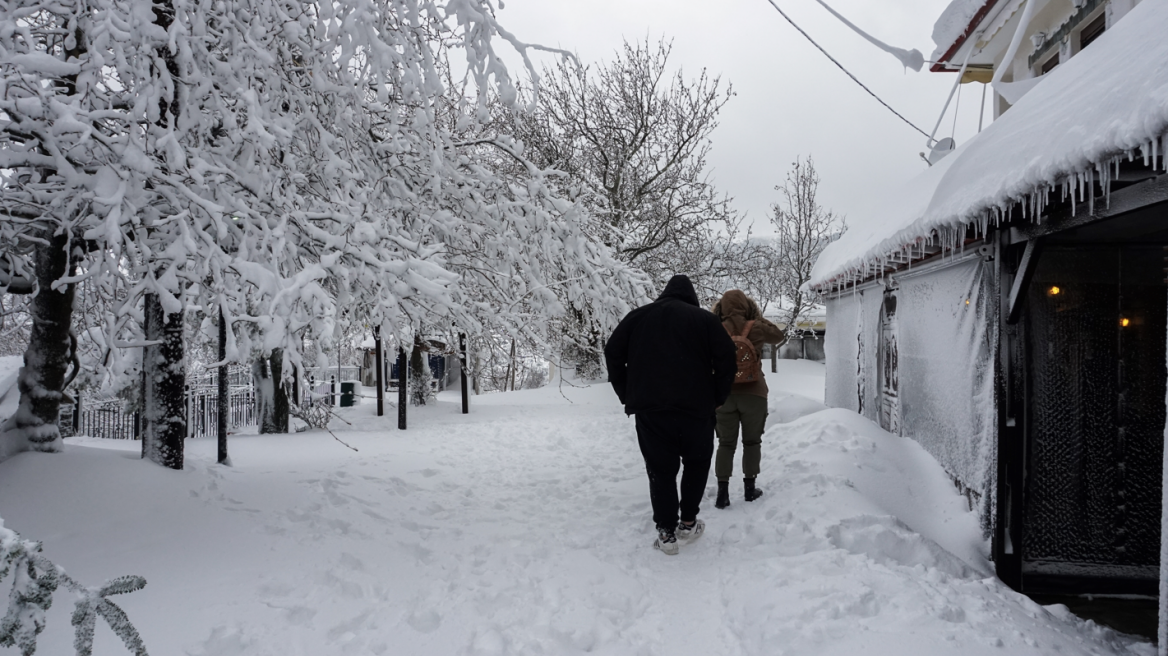 Καιρός: Ισχυρός παγετός το πρωί, πού έδειξε μείον δέκα βαθμούς ο υδράργυρος