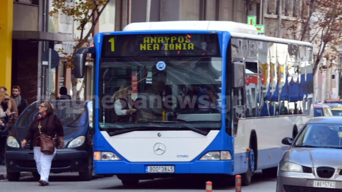 Βόλος: Σε κρίσιμη κατάσταση νοσηλεύεται 18χρονος από σύγκρουση μοτοσικλέτας με αστικό λεωφορείο