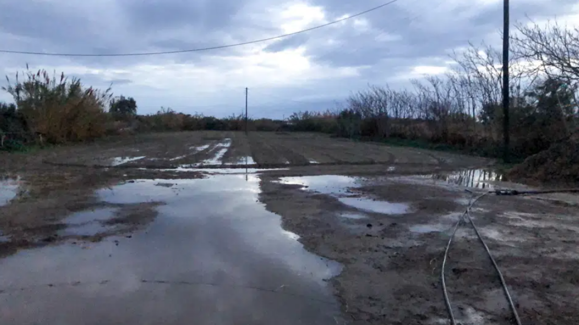 Καιρός - Meteo: Σημαντικά ύψη βροχής σε Κυκλάδες και Κρήτη από τις πρωινές καταιγίδες