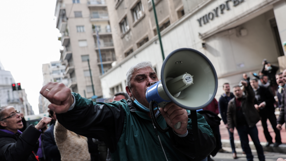 ΠΟΕΔΗΝ: Στάση εργασίας των υγειονομικών αύριο, τι ζητούν