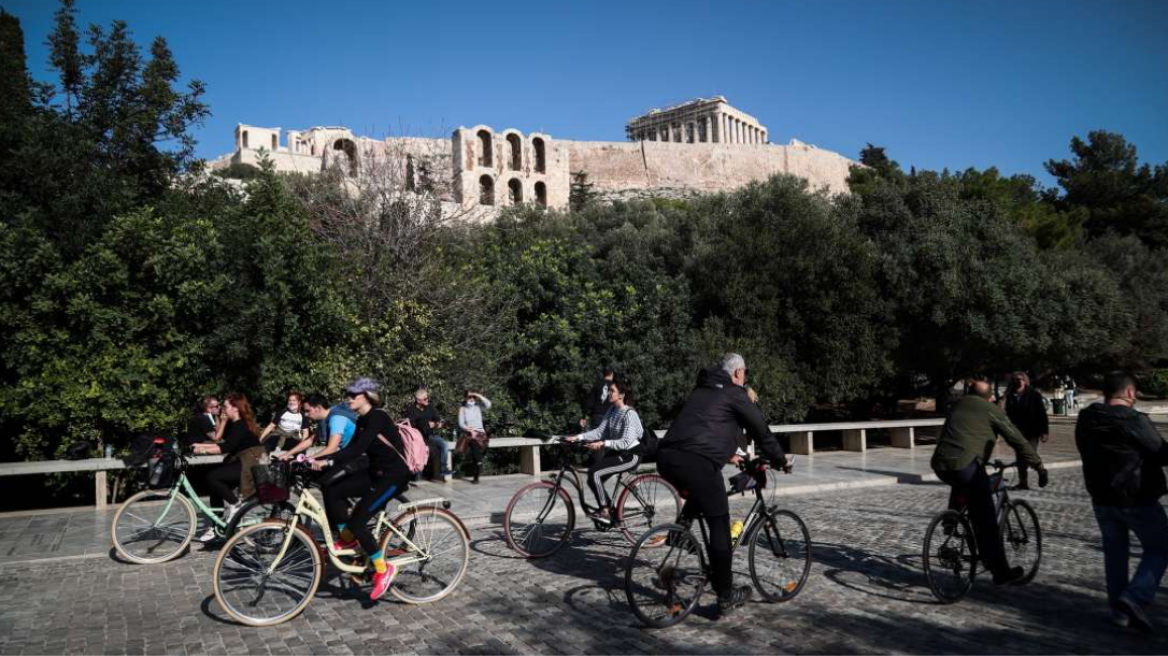 Καιρός: Ανεβαίνει κι άλλο η θερμοκρασία αύριο, πότε ξεκινά το νέο «κύμα» κακοκαιρίας