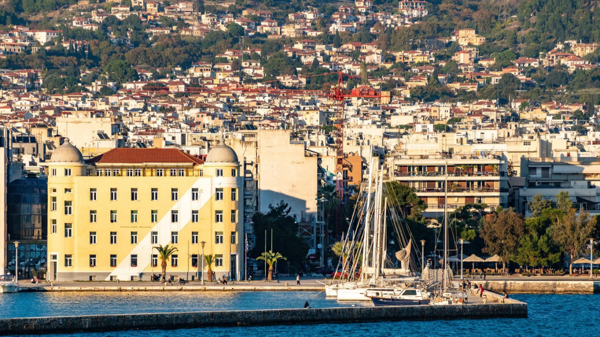 Λύματα: Μεγάλη αύξηση στο ιικό φορτίο σε Λάρισα (135%) και Βόλο (165%)