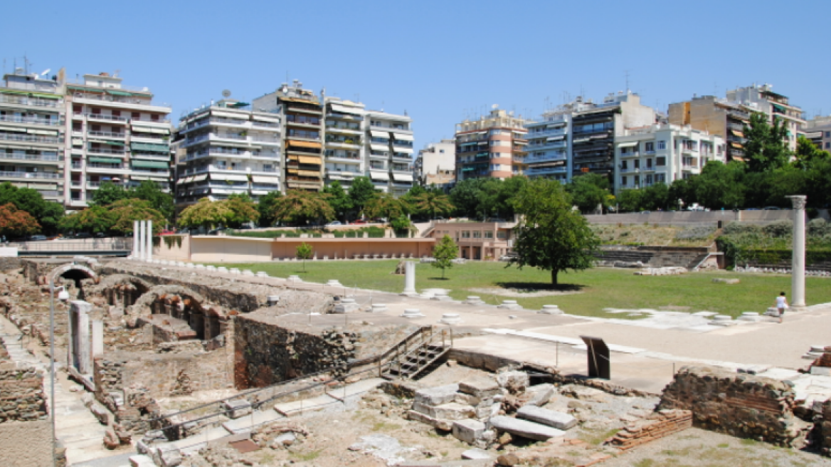 Θεσσαλονίκη: Κατέληξε ο 26χρονος που έπεσε από ύψος τεσσάρων μέτρων στη Ρωμαϊκή Αγορά