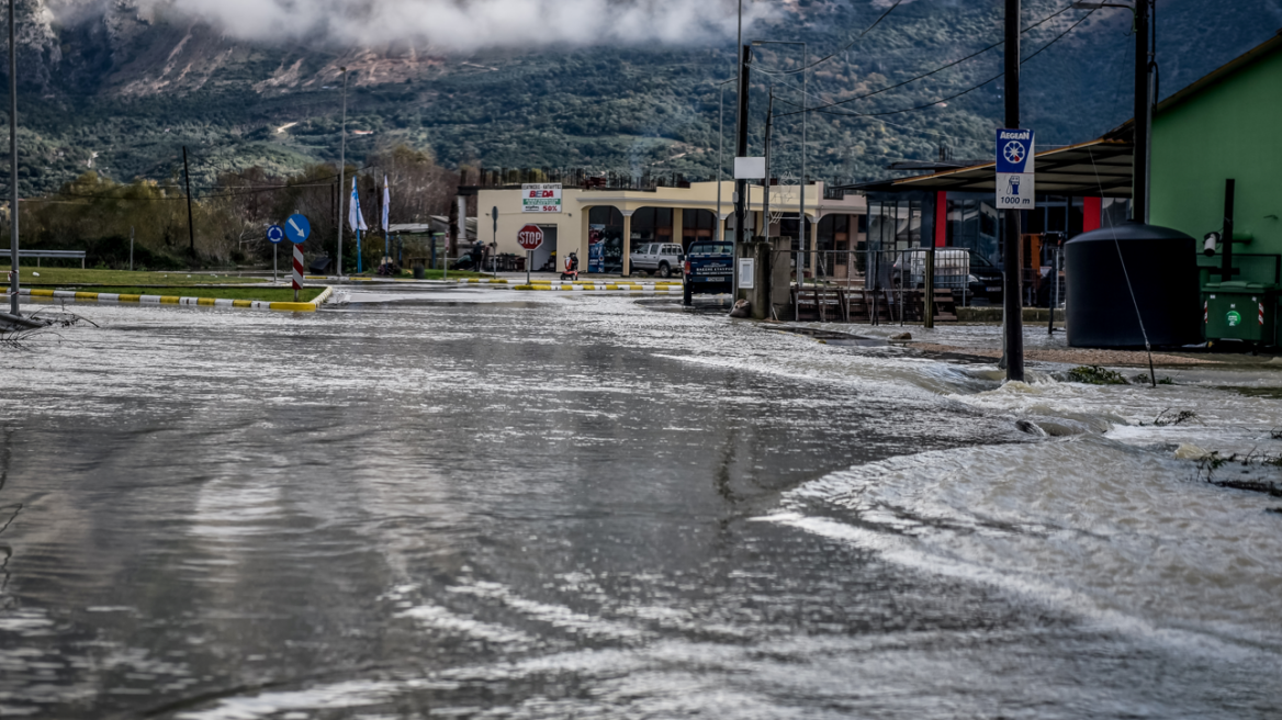 Καιρός - Meteo: Σε εξέλιξη η κακοκαιρία Genesis, επικίνδυνα φαινόμενα σε ηπειρωτικά, βόρειο Αιγαίο και Κρήτη