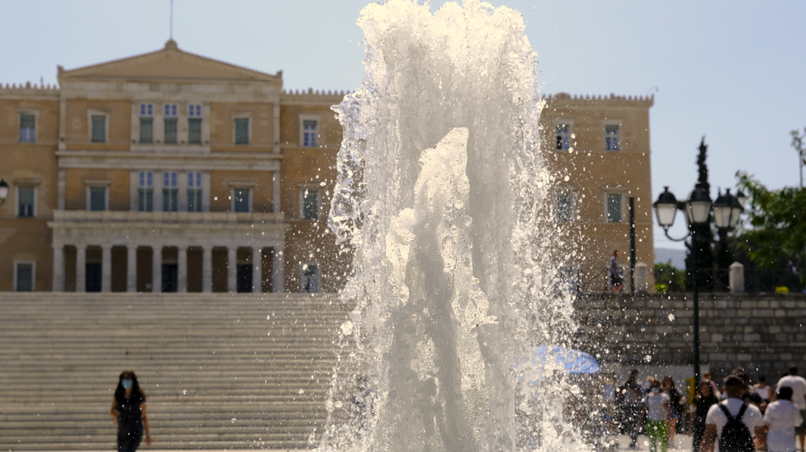 Καιρός: Συνεχίζεται ο καύσωνας με 40άρια - Προειδοποίηση meteo για πολύ υψηλό κίνδυνο πυρκαγιών από αύριο