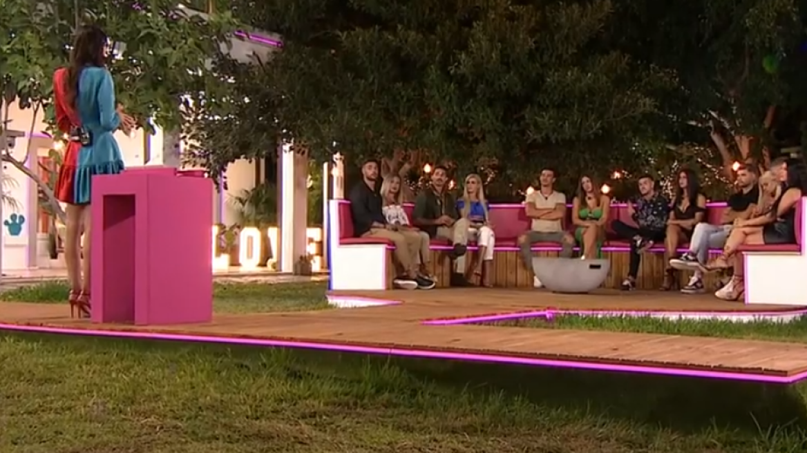 Love Island: Η Ηλιάνα Παπαγεωργίου τους τα... χάλασε λίγο πριν τον τελικό - Δείτε βίντεο