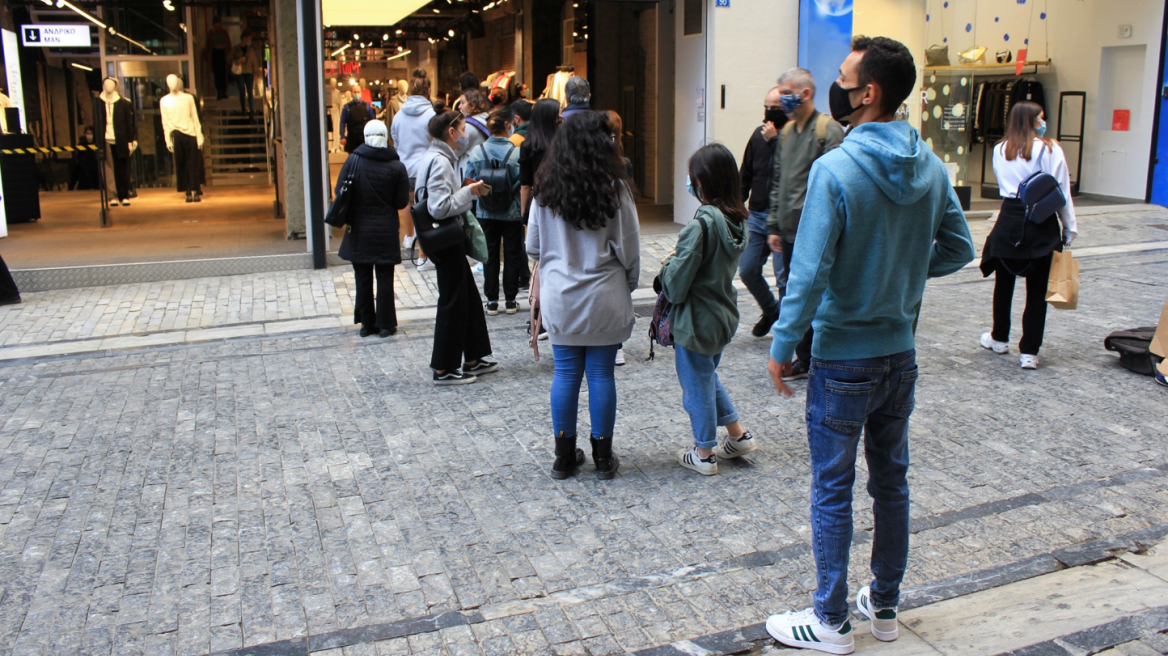 Ανοιχτά τελικά τα καταστήματα την Κυριακή - Το ωράριο λειτουργίας τους