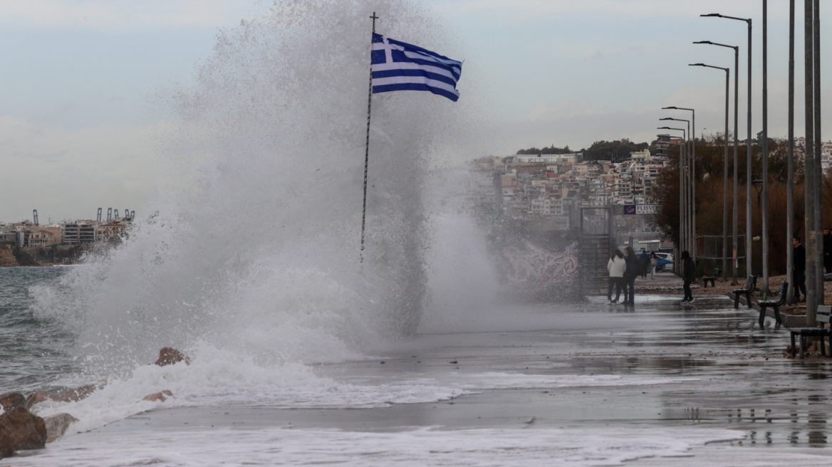 Καιρός σήμερα - Κακοκαιρία Άριελ: Χαλάζι, κεραυνοί και ισχυρά μποφόρ σε Ιόνιο, Πελοπόννησο και Κρήτη - Νέοι χάρτες