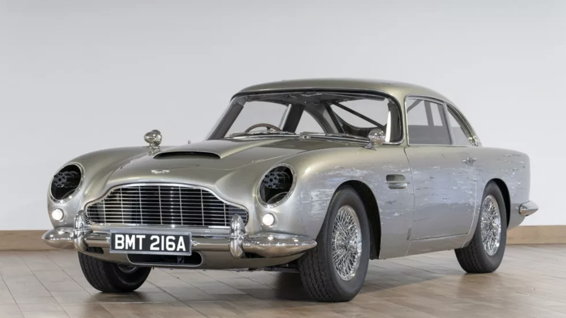 Πόσο πουλήθηκε αυτή η James Bond Aston Martin DB5;