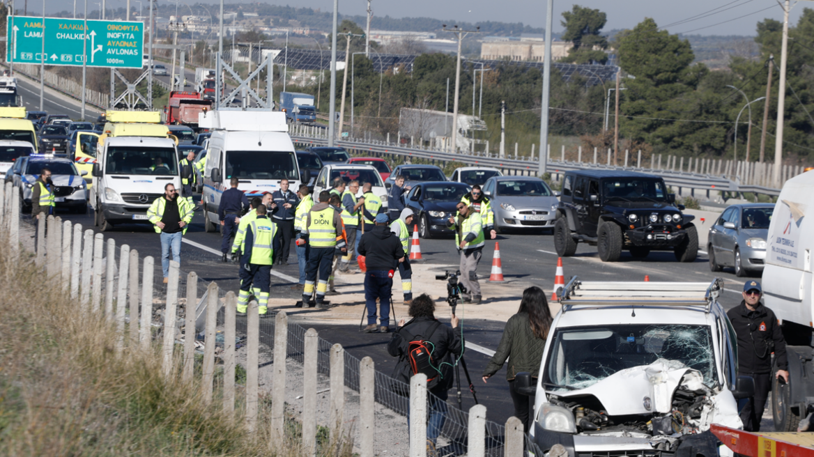 Άνοιξε η Εθνική  μετά την καραμπόλα - Δείτε βίντεο και φωτογραφίες