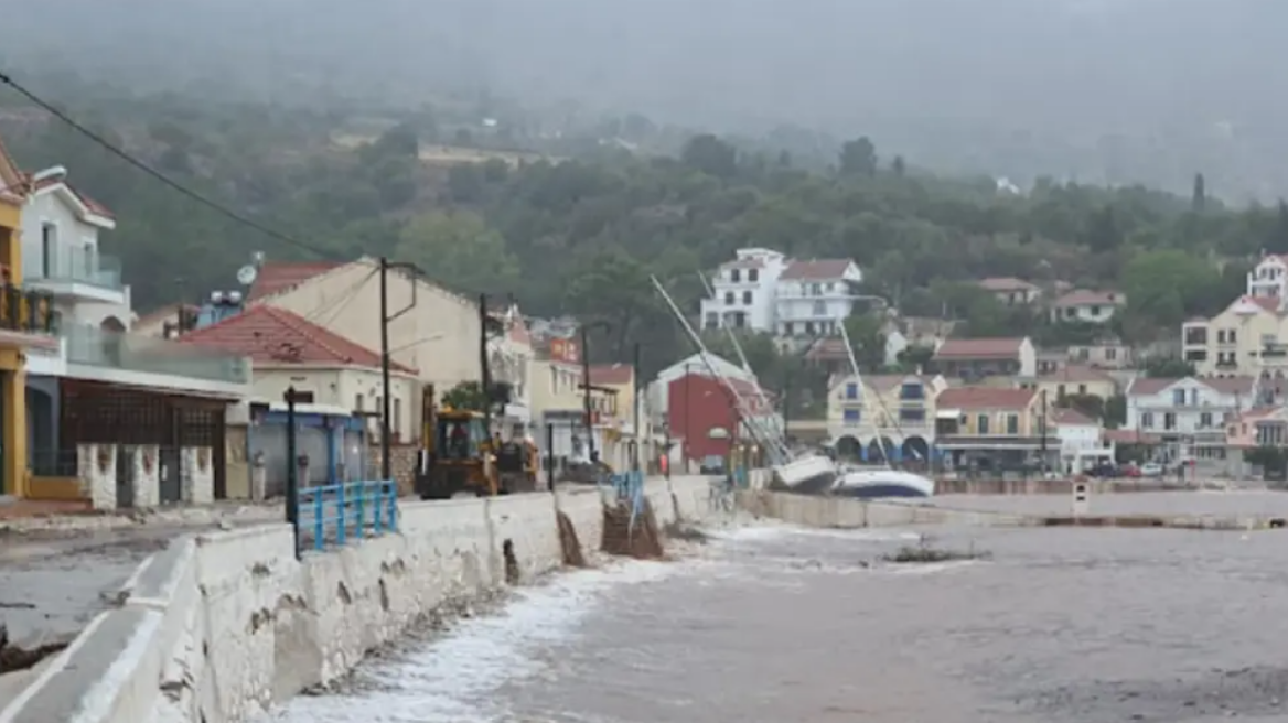 Καιρός - Κακοκαιρία προ των πυλών: 112 σε Κεφαλονιά και Ιθάκη