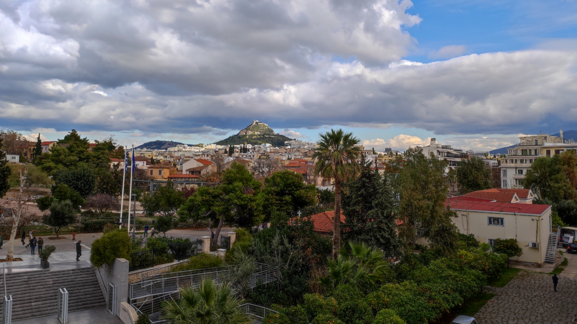 Άστατος ο καιρός σήμερα στις περιοχές των Επτανήσων - Πού και πότε θα βρέξει στην Αττική