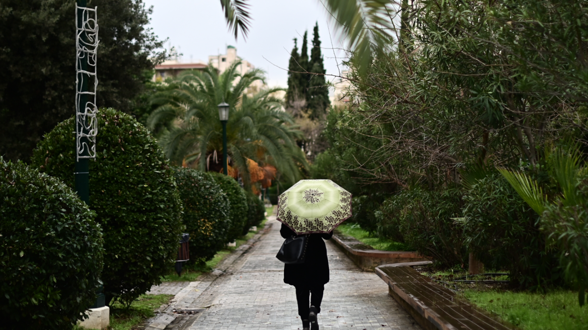 Καιρός: Χειμωνιάζει από το Σαββατοκύριακο με πτώση της θερμοκρασίας - Θα δούμε χιόνια στην Αττική; 