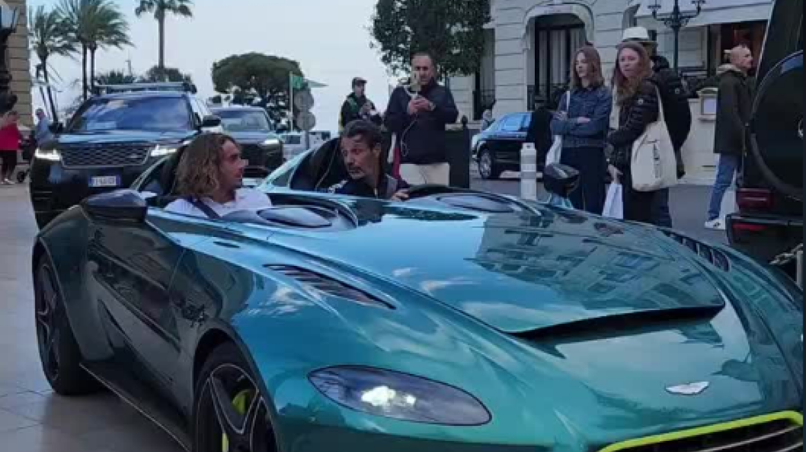 Στέφανος Τσιτσιπάς: Η απίστευτη Aston Martin με την οποία κυκλοφορεί στο Μόντε Κάρλο 