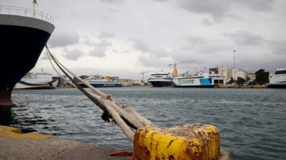 Πρωτομαγιά: Δεμένα τα πλοία στα λιμάνια λόγω 24ωρης απεργίας της ΠΝΟ